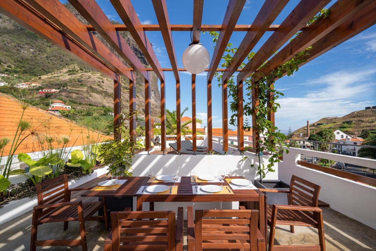 Madeira Surf Camp Hostel Порто да Круз Екстериор снимка